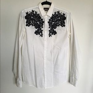 Zara Shirt with embroidery floral