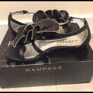 Rampage Gabriella Black Pleather Zipper Sandals
