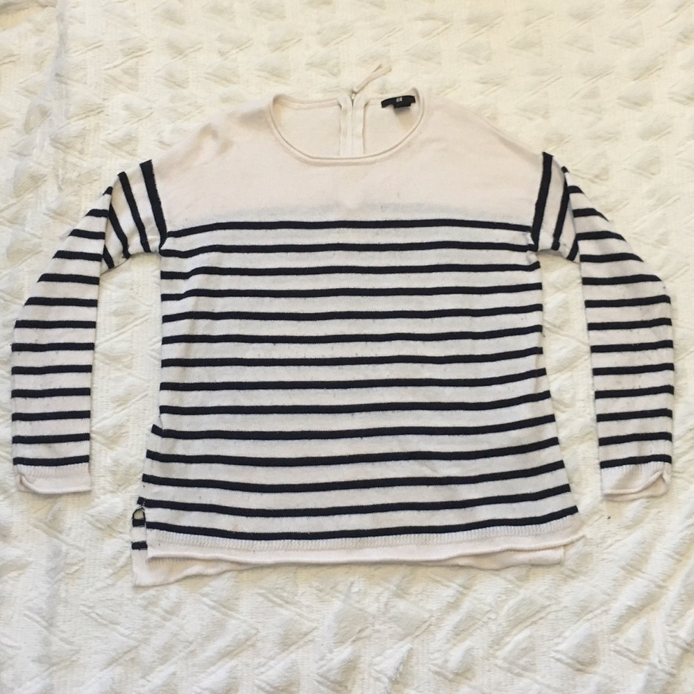 H&M B/W Striped Sweater Size S