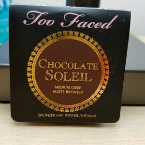 Final price! Too faced chocolate soleil bronzer