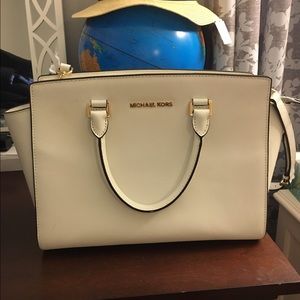 Michael Kors Large Selma In White Saffiano Leather