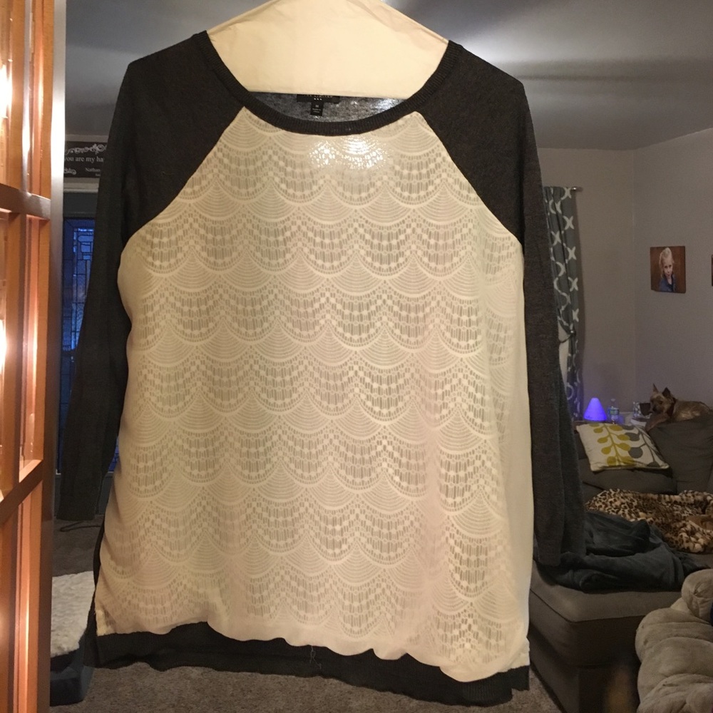Light weigh sweater