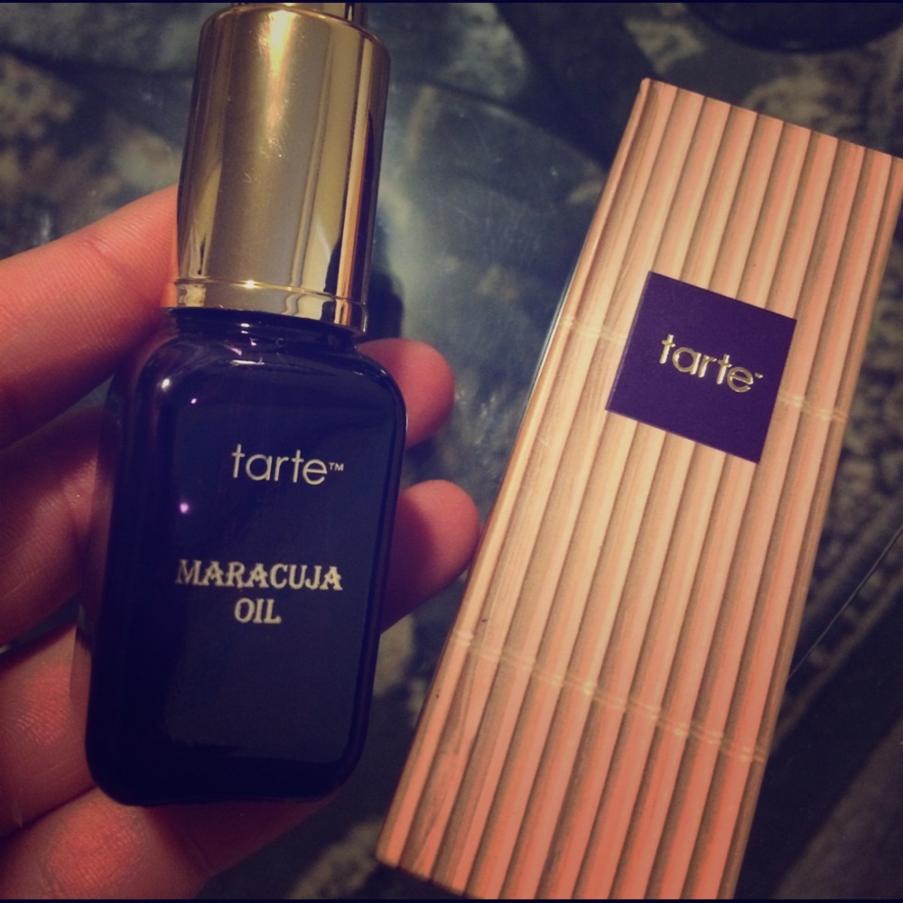 Tarte Maracuja oil