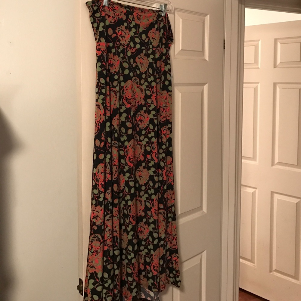LuLaRoe maxi skirt.