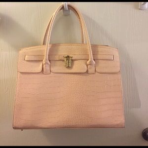 Aldo purse in new condition