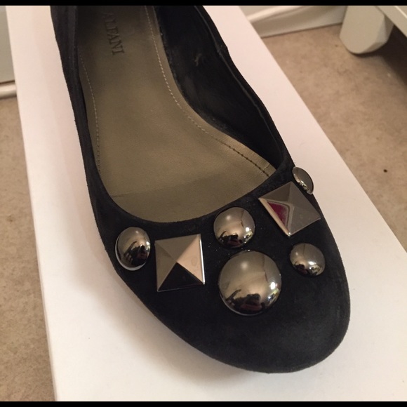 Alfani Sally Black Suede Ballet Flats - Picture 3 of 3