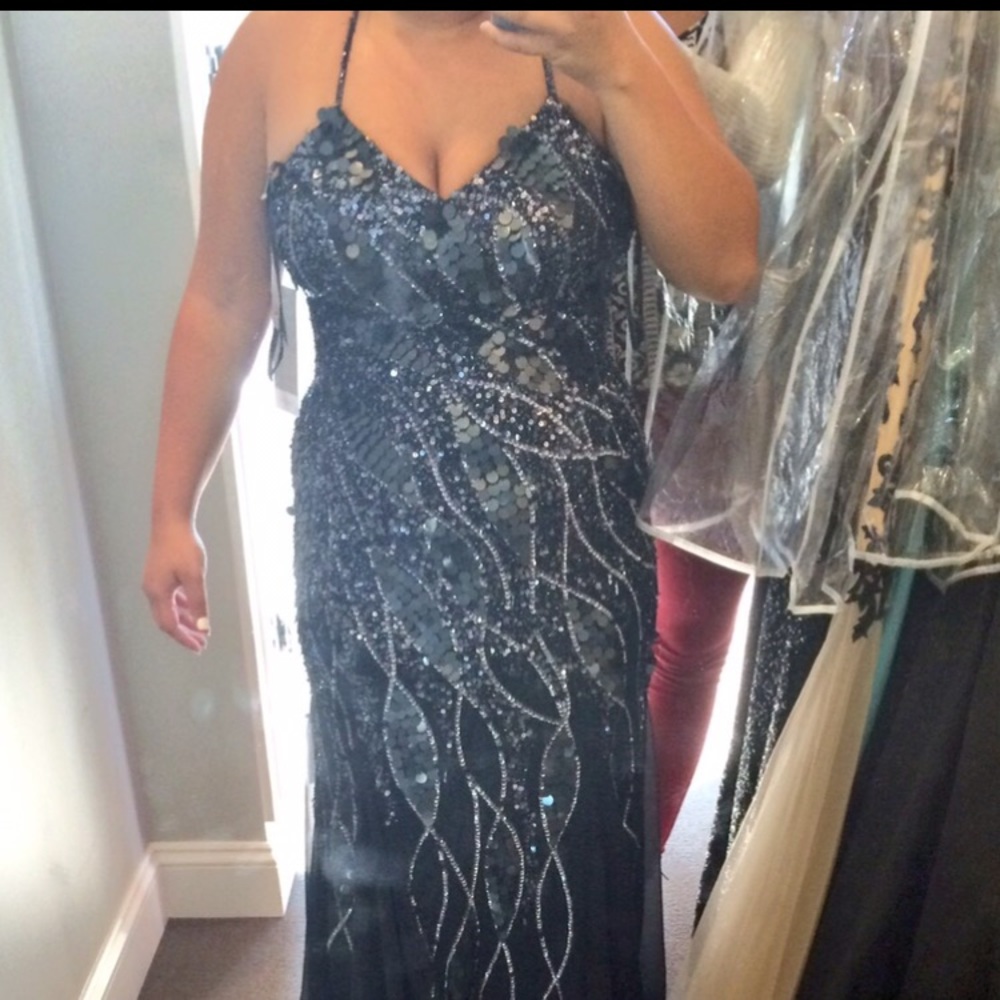 faviana prom dress!!