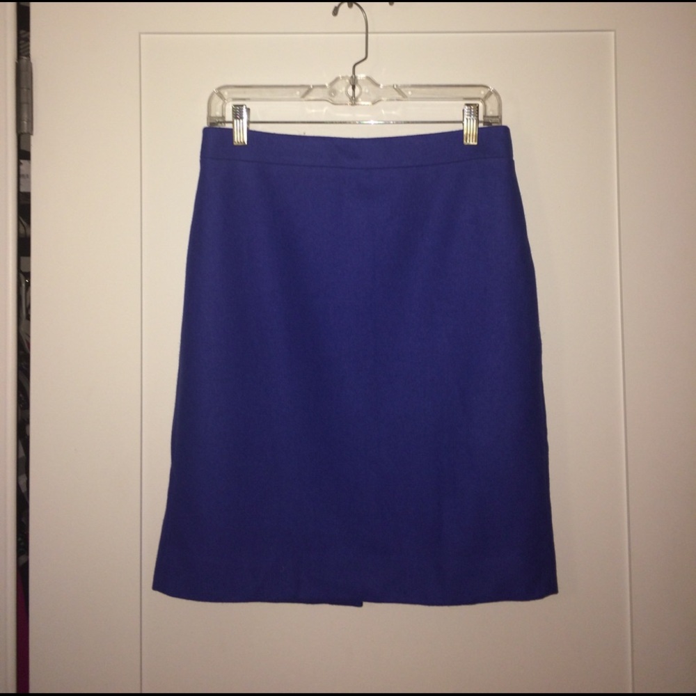 Like new! J. Crew wool pencil skirt