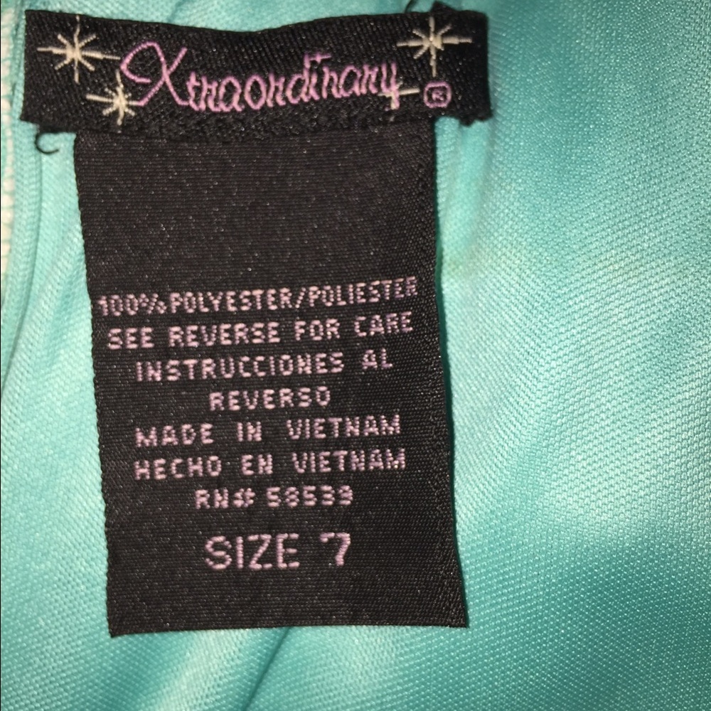 Prom/Formal dress - Picture 4 of 4