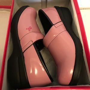 New ! Pink Rasolli nursing shoes