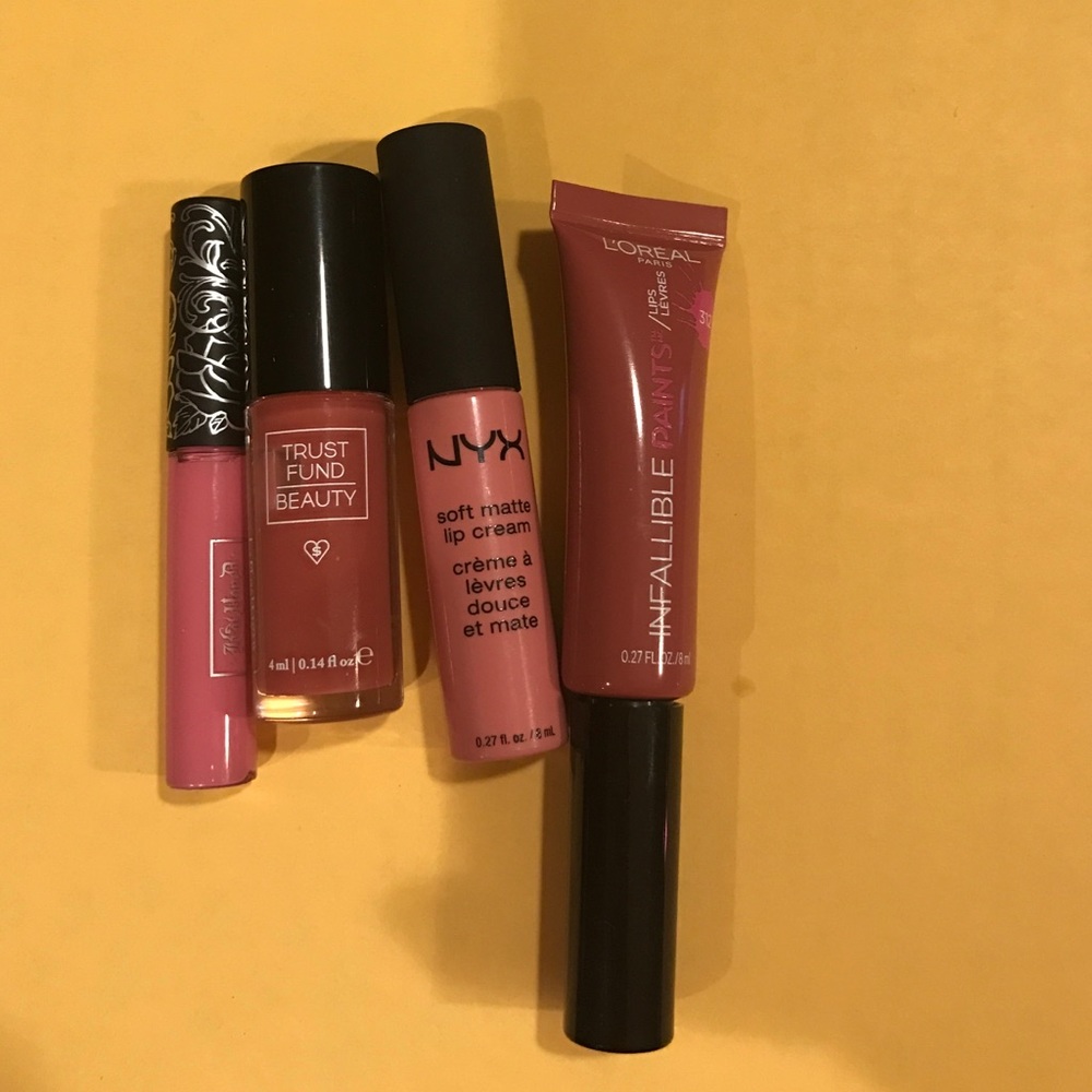 Lot of lipstick