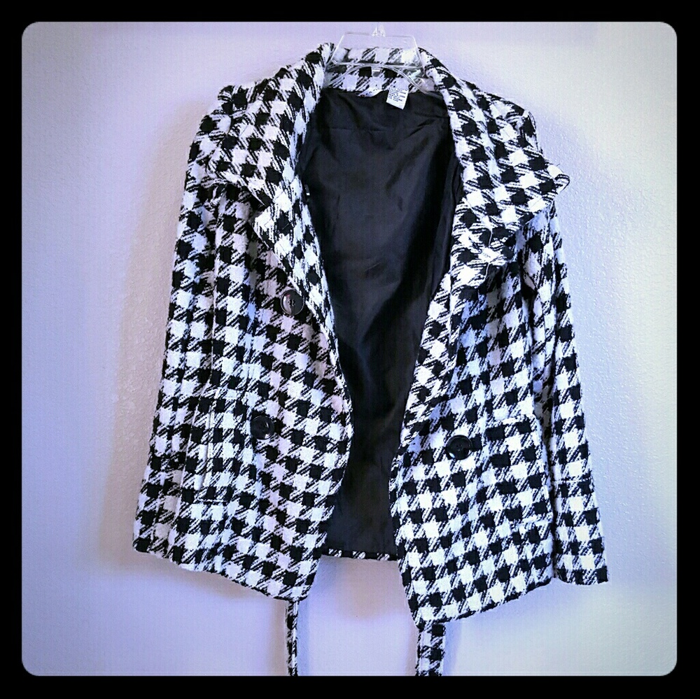 Black and white plaid jacket