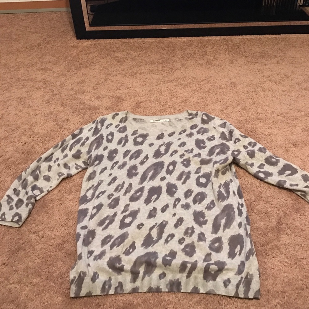 Womens Grey leopard sweater