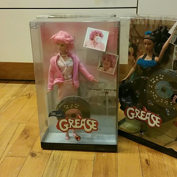 Barbie dolls - Picture 2 of 4