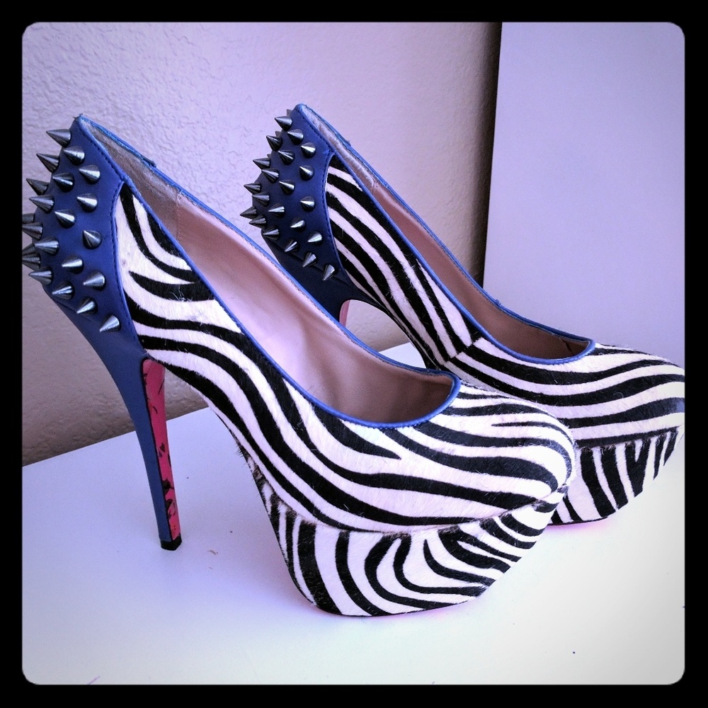 Betsey Johnson Size 10 heels