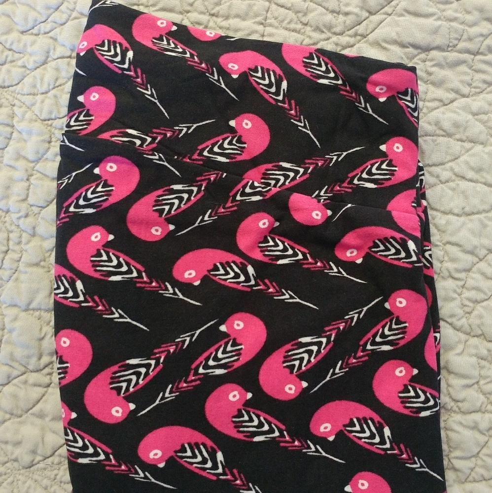 Lularoe TC NWOT Parrot leggings
