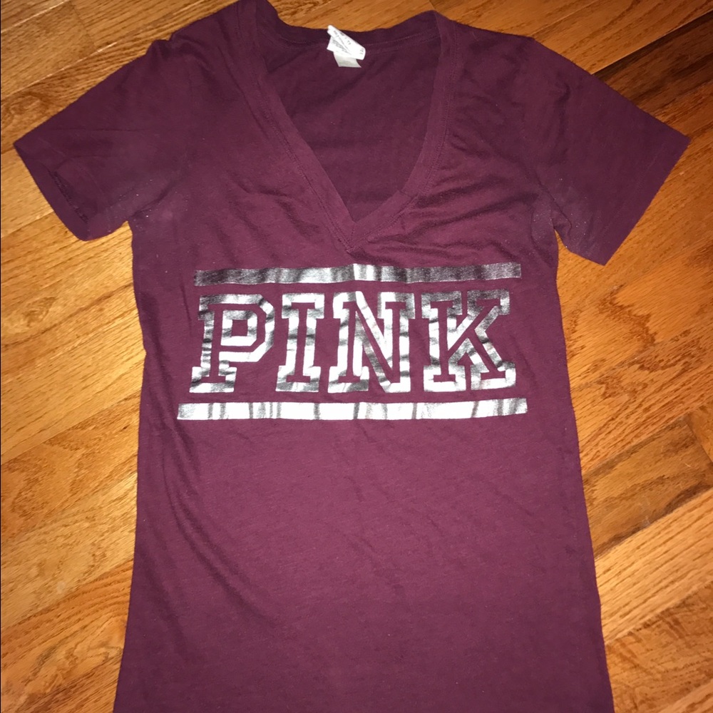 Victoria's Secret PINK V-neck short sleeve shirt