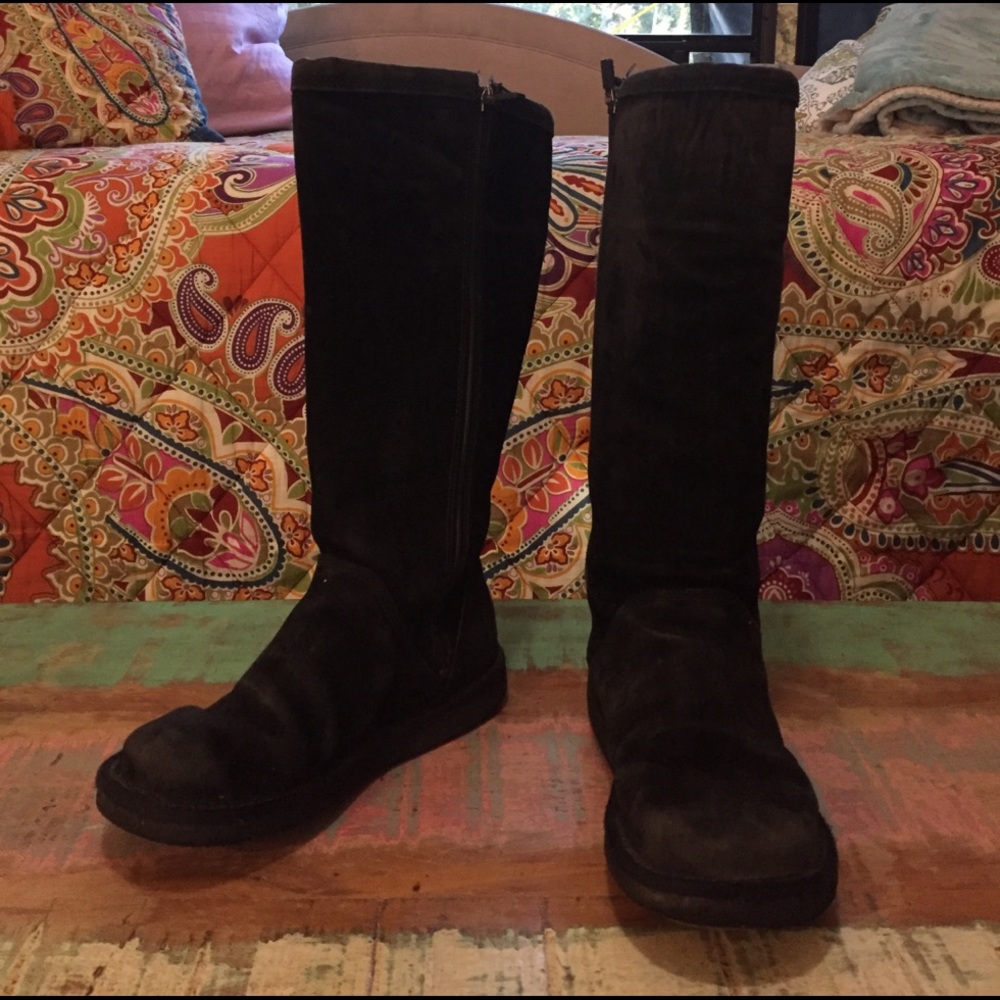 Tall UGG Boots, Size 7, Black Suede Leather.