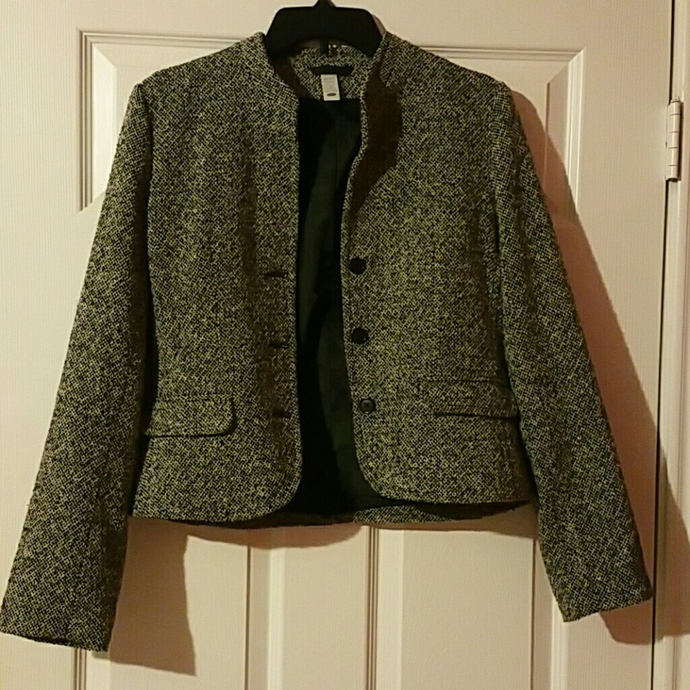 Black and White tweed jacket Size M