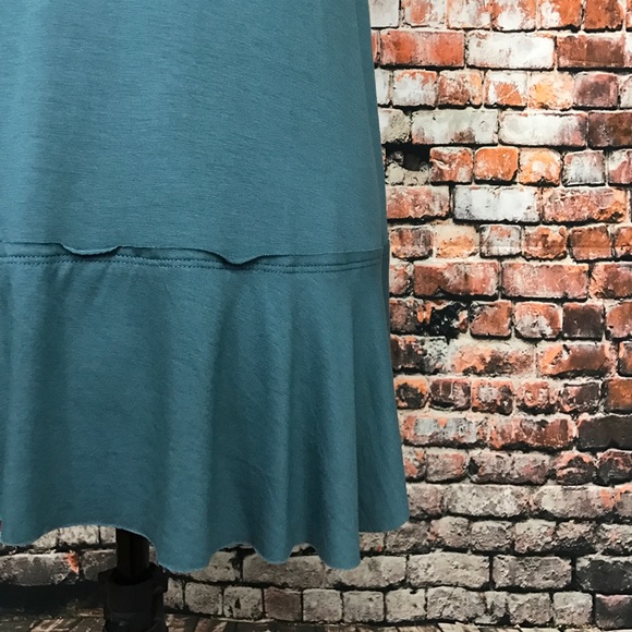 Infinity Raine Scoop Neck Ruffle Hem Tank-S - Picture 5 of 8