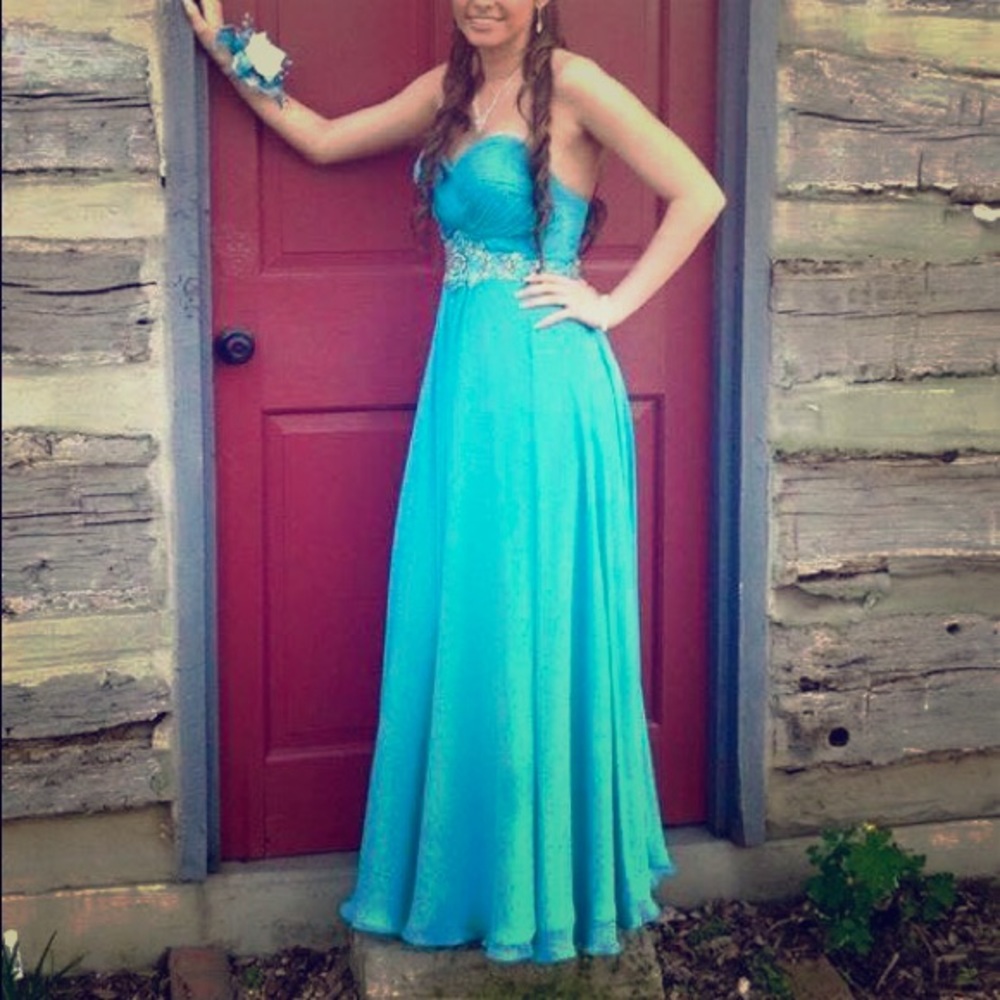 Long blue formal dress - Picture 2 of 3