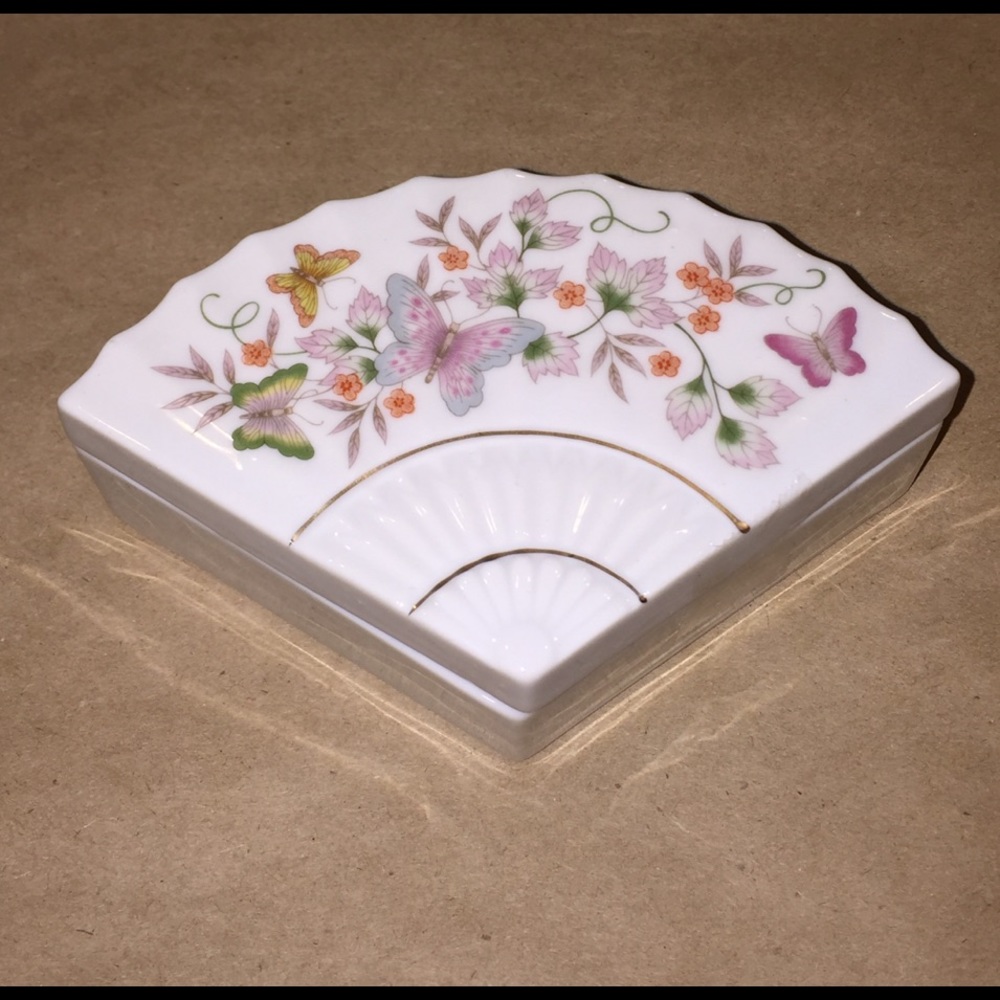 Vintage butterfly fan porcelain container