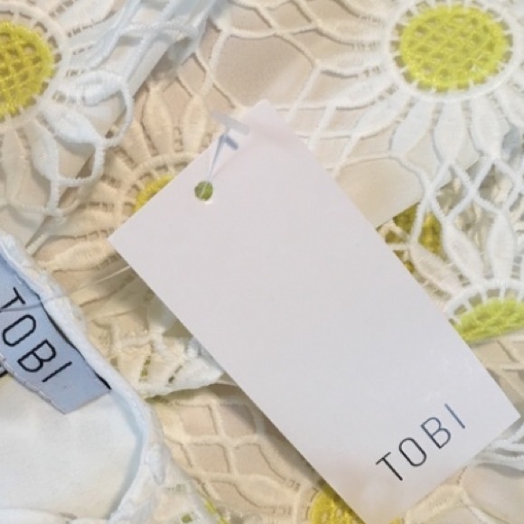 TOBI Sweet Summer Kiss Daisy Crochet strappy Mini - Picture 7 of 8