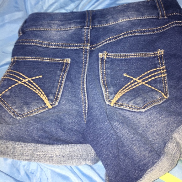 Girls high waisted shorts - Picture 3 of 3