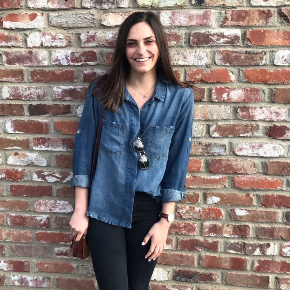 Meet your Posher, Lexi