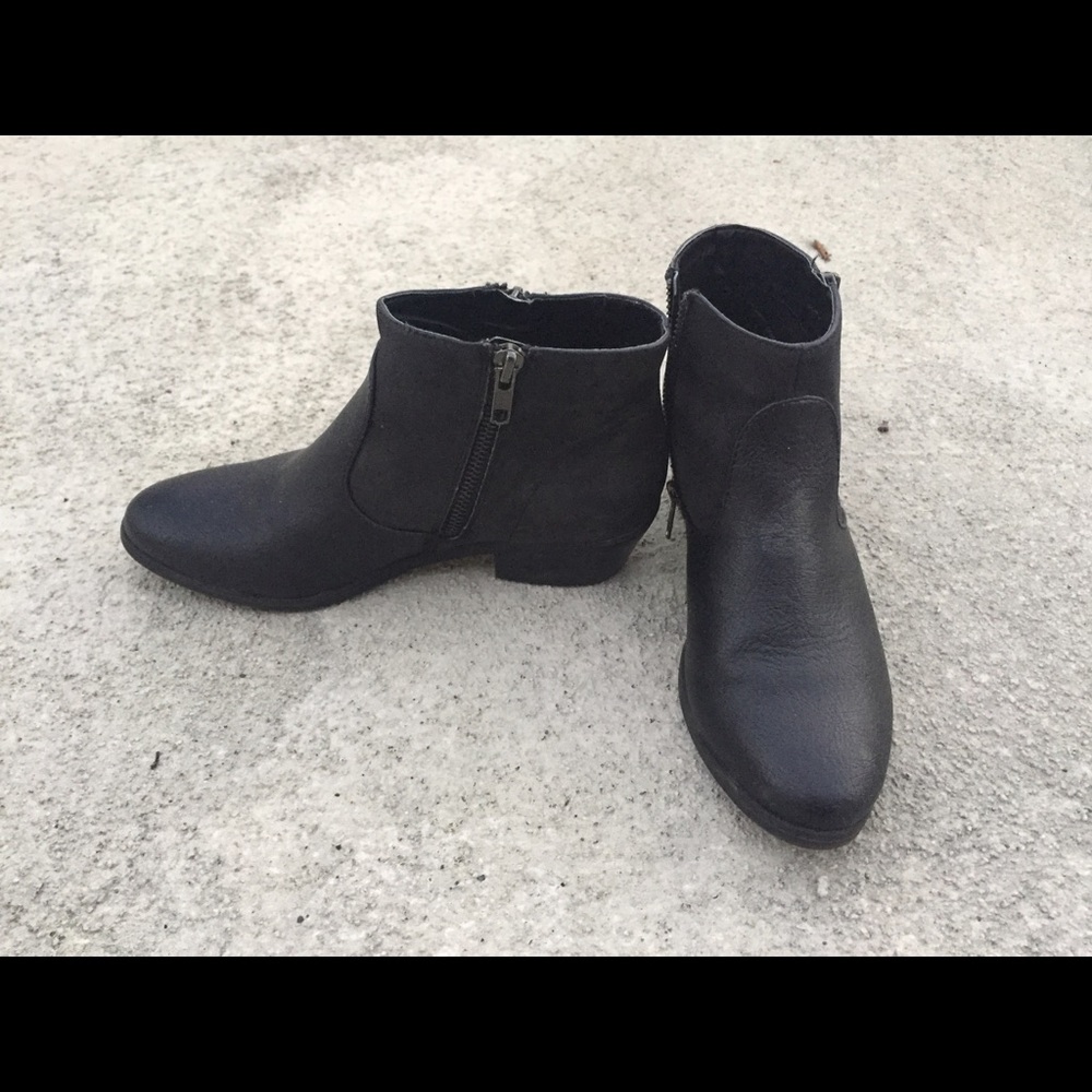 Bass Ankle Boots