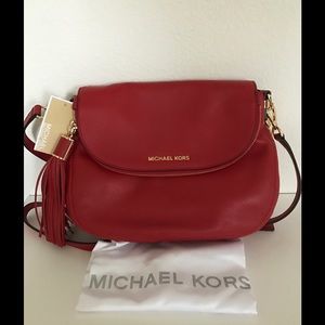 NWT MICHAEL MICHAEL KORS Medium TSSL CONV SHLDR