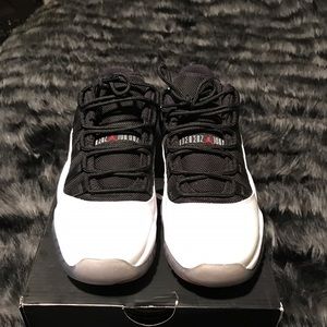 Authentic Jordan 11's Retro Low