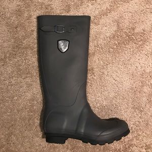 Kamik rain boots, like new