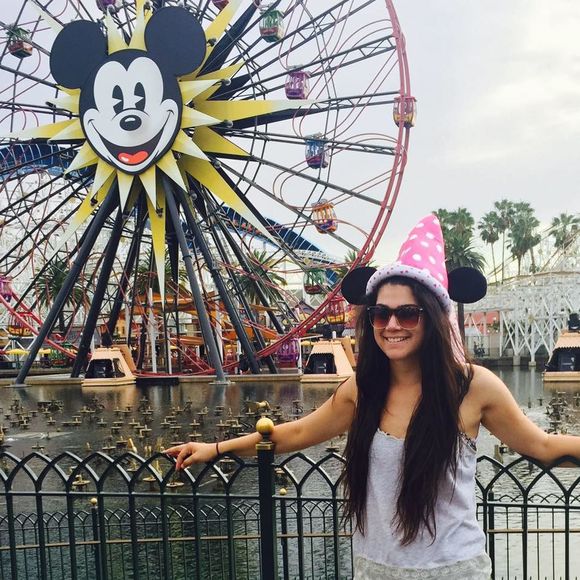 Meet your Posher, Micaella - Picture 1 of 1