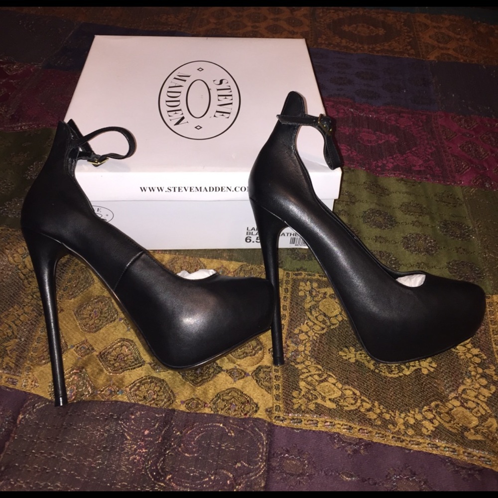 Steve Madden Larsa Heels