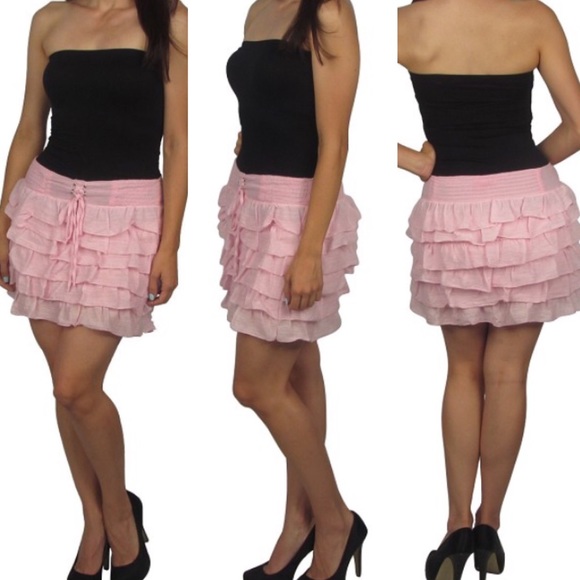 🆕🍄Pink Basic Ruffle Short Skirt - Picture 3 of 7