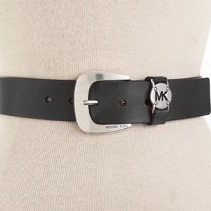 Classic Michael Kors belt