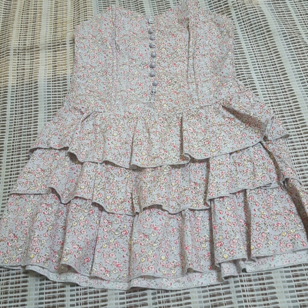 PARADISE MISS STRAPLESS BLOUSE SIZE S