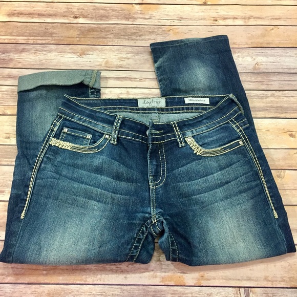 [Daytrip] Virgo Bootcut Jeans - Picture 3 of 8