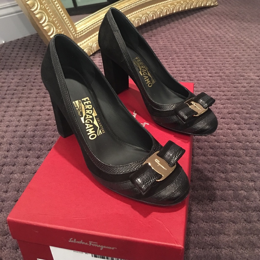 Ferrara mother suede and leather pumps