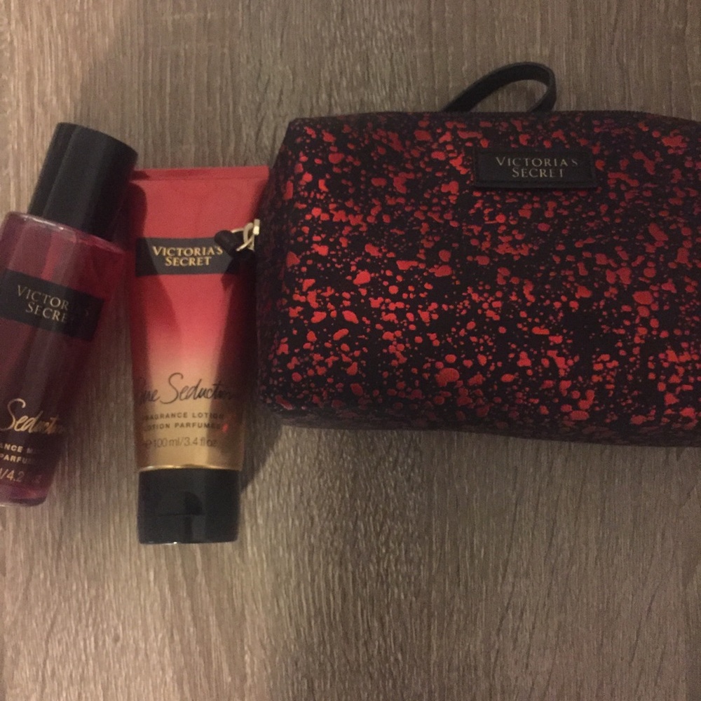 VS Makeup Bag, Lotion and Perfume