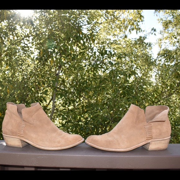 Dolce Vita Shoes - Dolce Vita booties