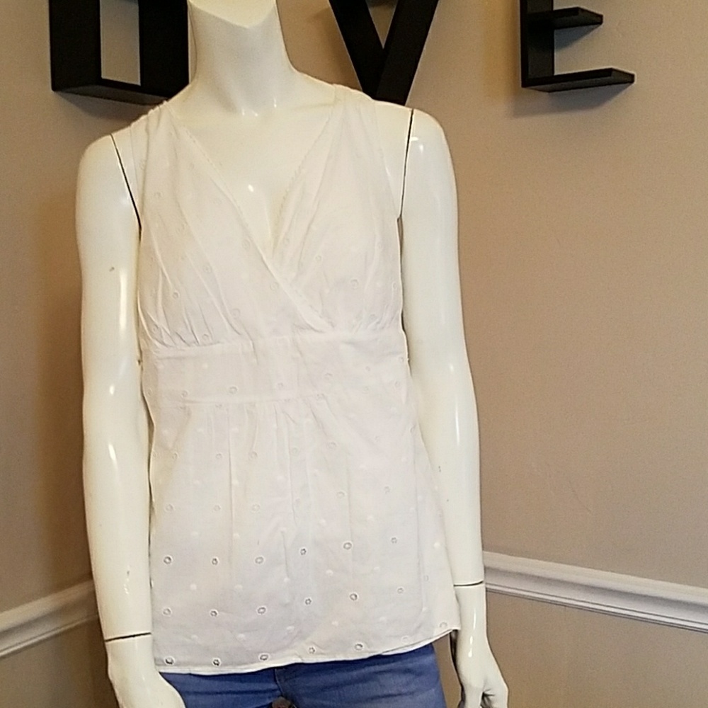Perfect white tank for summer