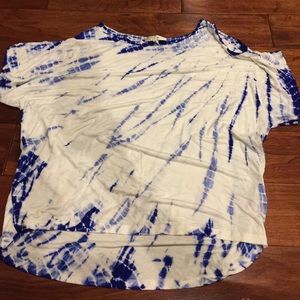 ❤️😍 SALE 😍❤ Shirt, exposed shoulders