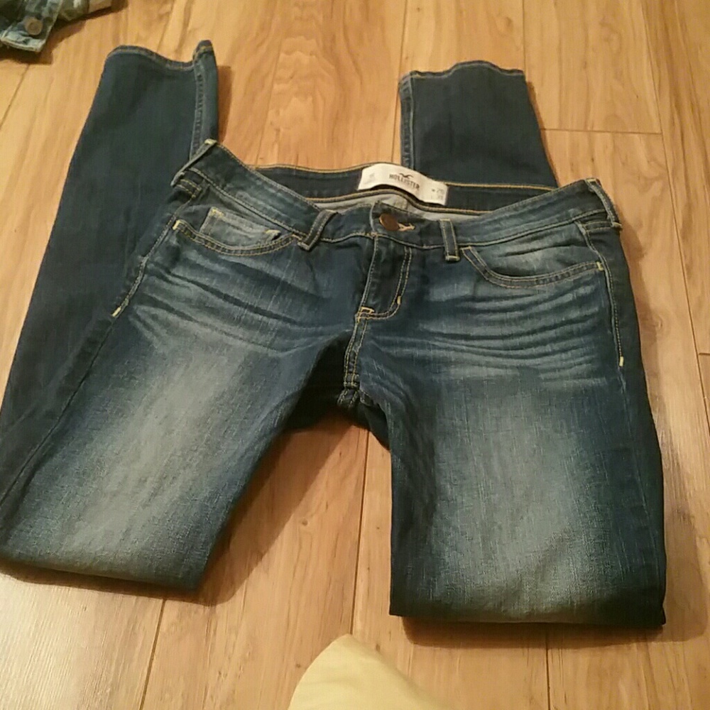 Hollister skinny jeans