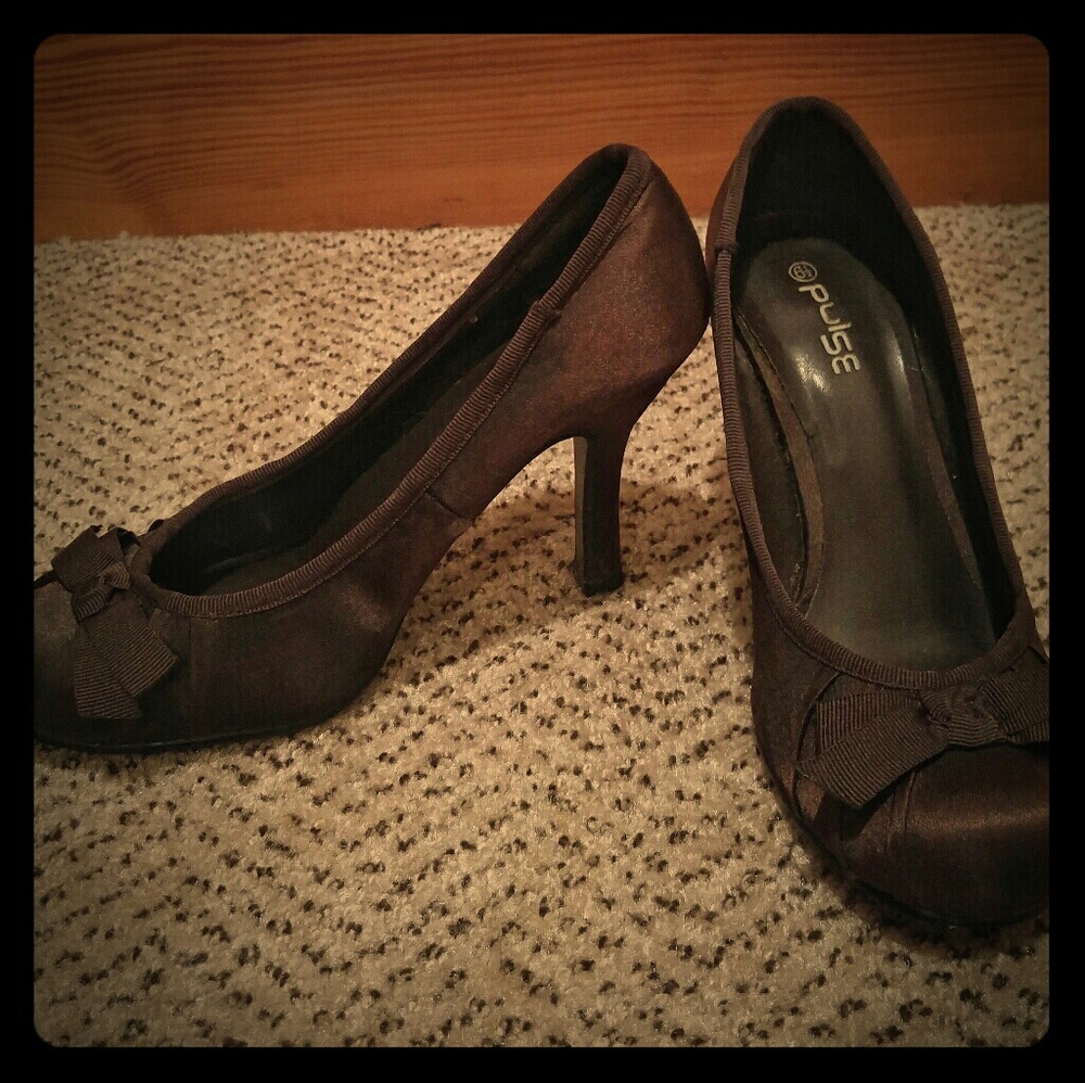 Dark brown 2 inch heels