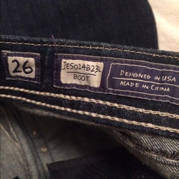 SOLD Miss Me embellished jeans! 👖 - Picture 3 of 3