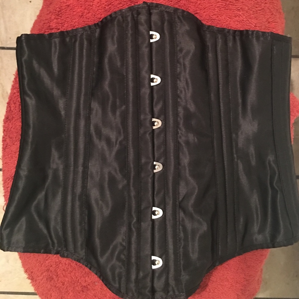 Black Button up waist bustier New