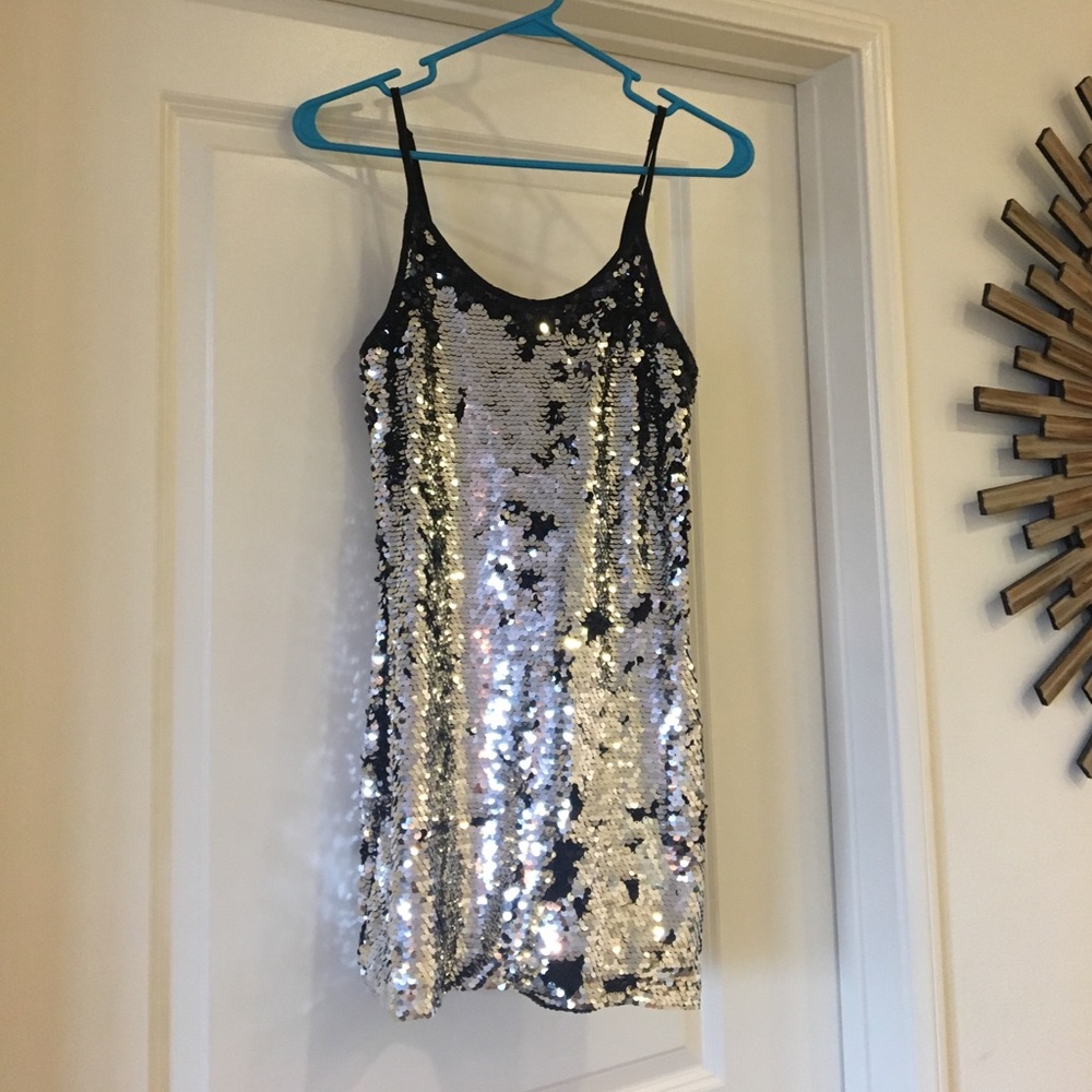 Sequin silver/ black mini dress