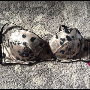 Betsey Johnson 32D